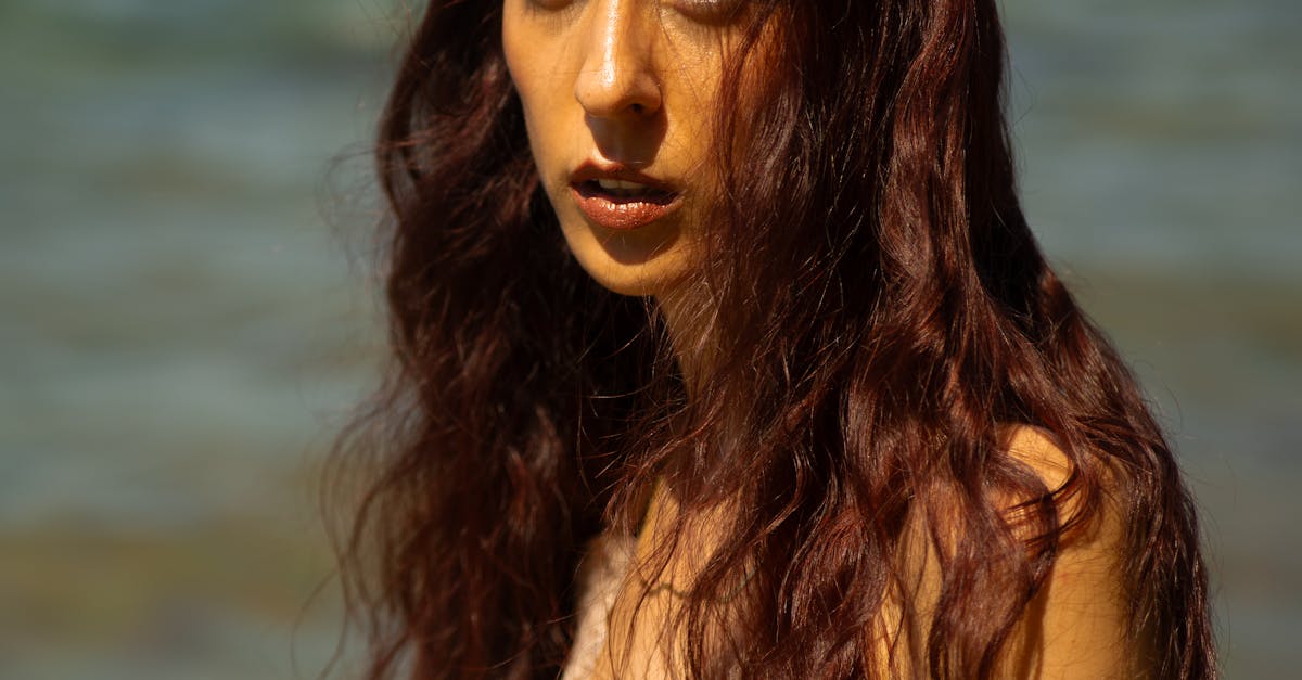 Hiukkasfysiikka - Uusia ulottuvuuksia hiukkasfysiikassa: Hiukkasten jäljitys paljastaa steriilin neutriinon arvoituksen