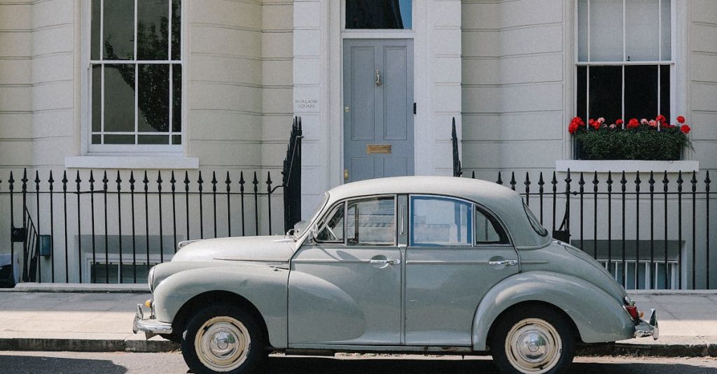 Robotaksit - Robotaksien mullistava marssi UK:ssa: Uuden aikakauden kynnyksellä