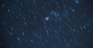 Tähtitiede - Linnunrata radioväreissä – Uusi teknologia avaa ovet avaruuden saloihin