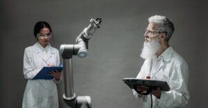 Tekoäly - LLM:t mullistavat tieteellisen tutkimuksen – Tutustu tulevaisuuden mahdollisuuksiin