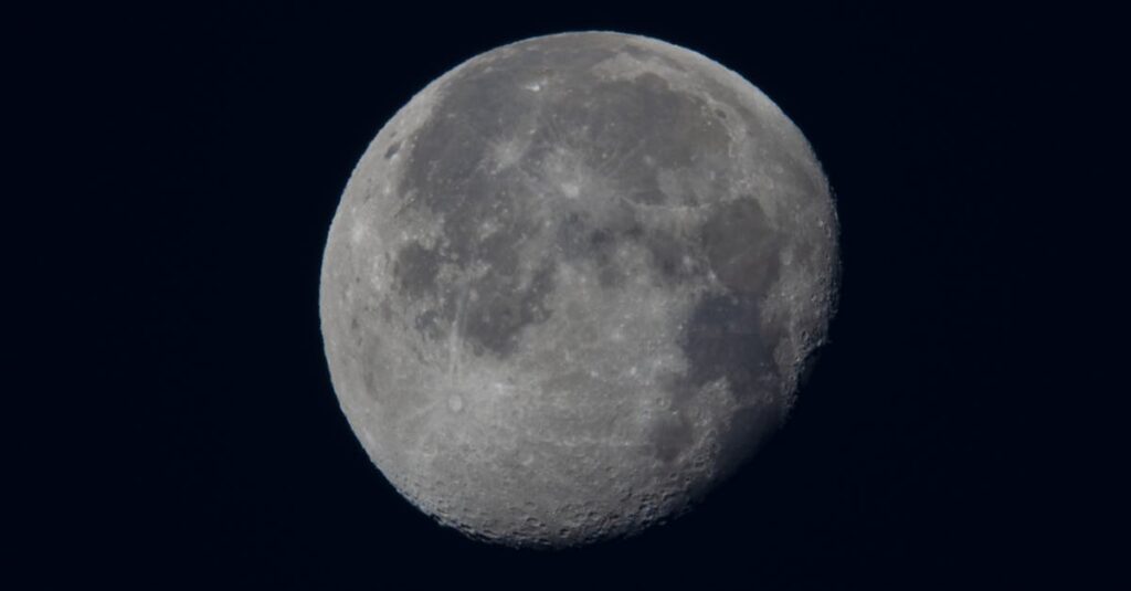 Neutronitähdet - Uutta Valoa Neutronitähtien Räjähdyksistä: Avain Kosmisen Elämän Arvoituksiin