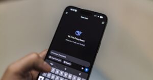 Yksityisyys - Näin suojaat yksityiset keskustelusi teknologian valvonnan aikakaudella