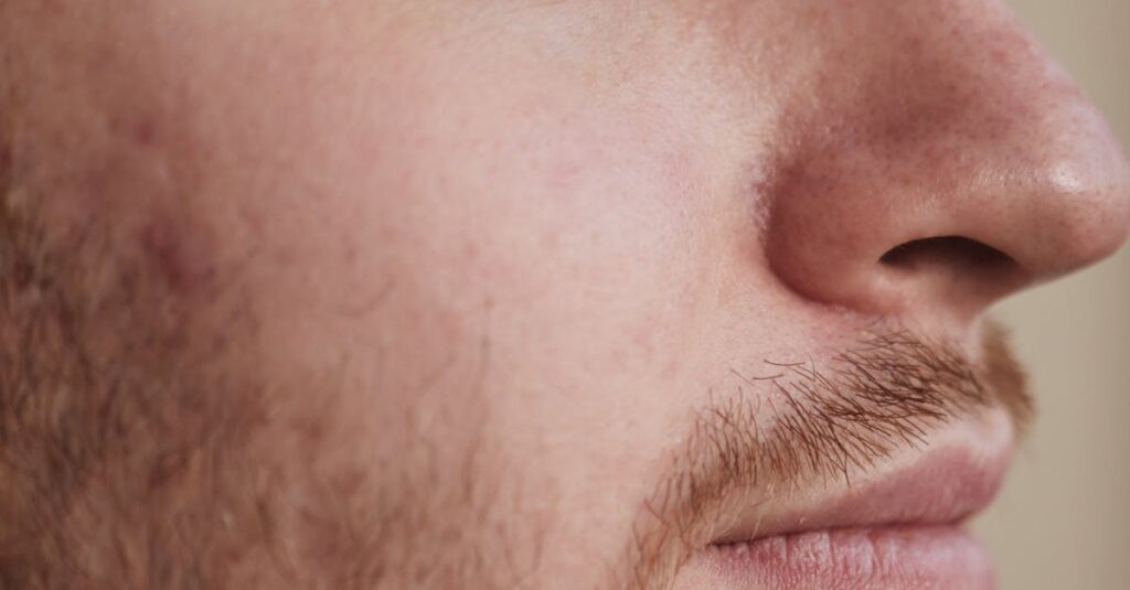 Robotiikka - Uusi Teknologia Murtaa Rajat: Robotikasvot, jotka Puhuvat ja Laulavat Kuin Ihminen