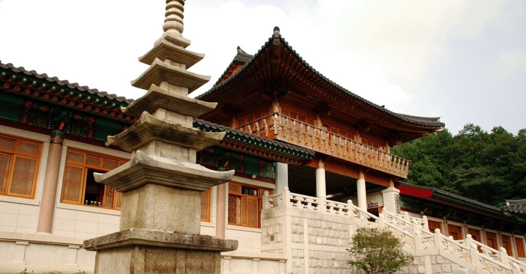 Pohjois-Korea - Pohjois-Korean etätyöhuijaus paljastettu: Näin se vaikuttaa yrityksiin maailmalla