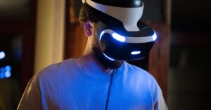 Metaversumi - VR sosiaalisen alustan päättymisen vaikutukset: Mitä seuraavaksi virtuaalitodellisuudessa?